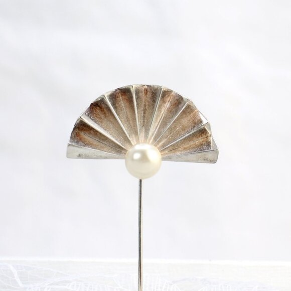 Pair of Vintage RODIER Art Deco Stick Pins, Silver Tone Fan Shape, Faux Pearl - Picture 2 of 9